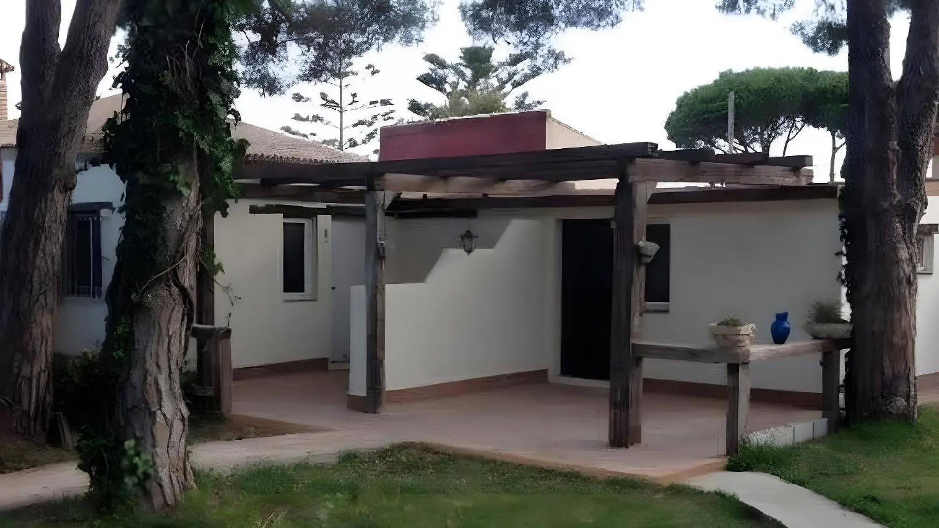 צ'יקלנה דה לה פרונטרה La Posada De La Pinaleta 0*, צ'יקלנה דה לה פרונטרה ספרד